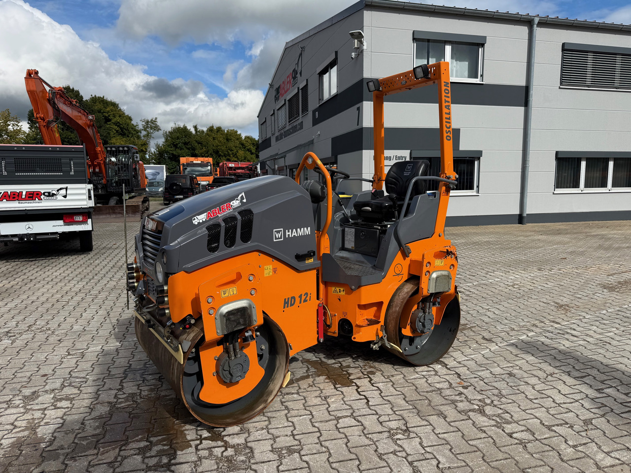 HAMM HD12i VO VIO Tandemwalze mit Oszillation - Rouleau compresseur: photos 3 HAMM HD12i VO VIO Tandemwalze mit Oszillation - Rouleau compresseur: photos 3