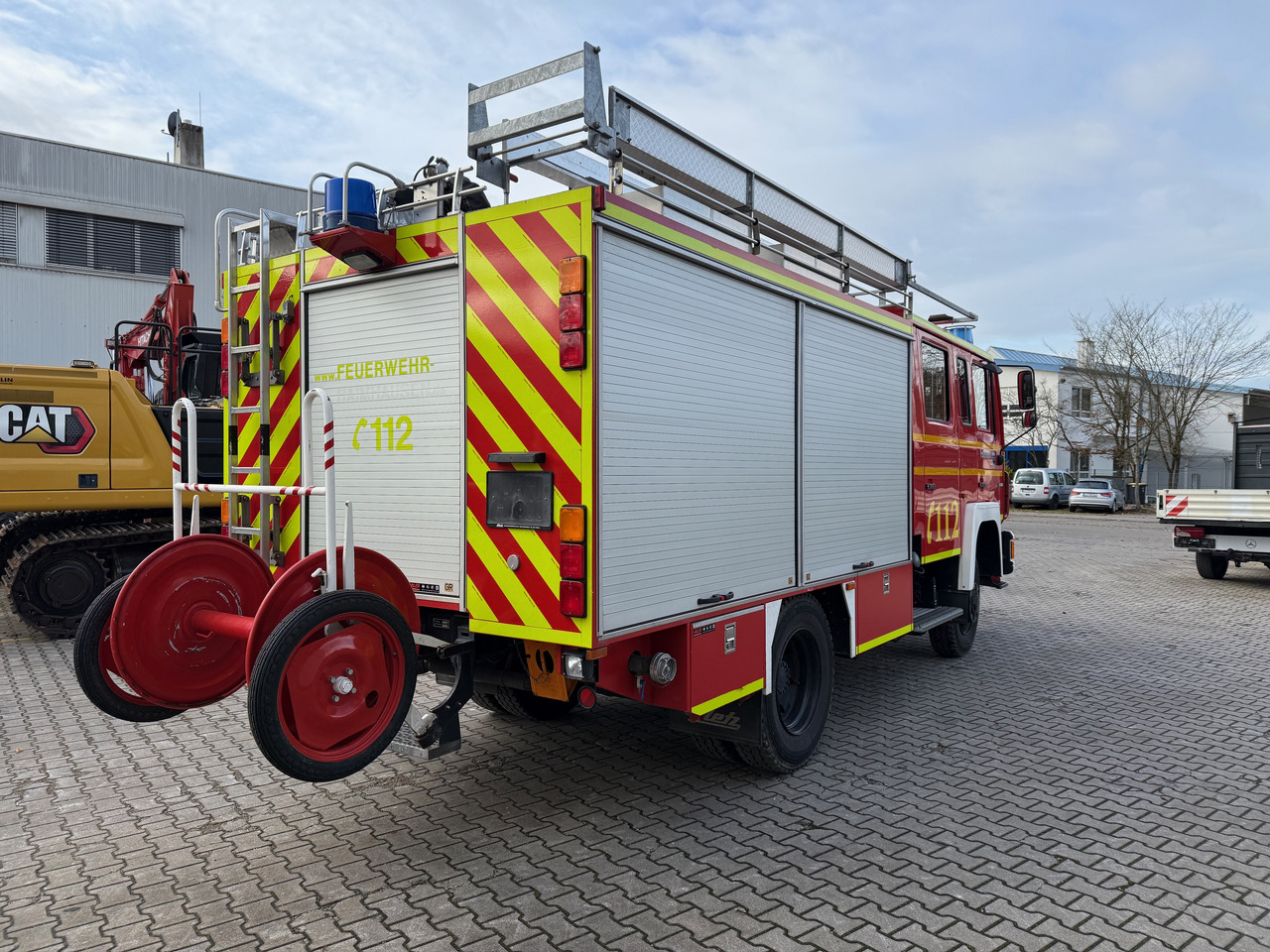 MAN 12.222 LF16 Feuerwehr-LKW - Camion de pompier: photos 4 MAN 12.222 LF16 Feuerwehr-LKW - Camion de pompier: photos 4
