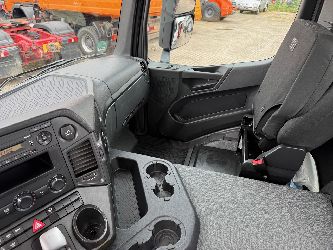 Camion benne Mercedes-Benz 1835 Arocs 3-Seiten-Kipper 4900 km: photos 19