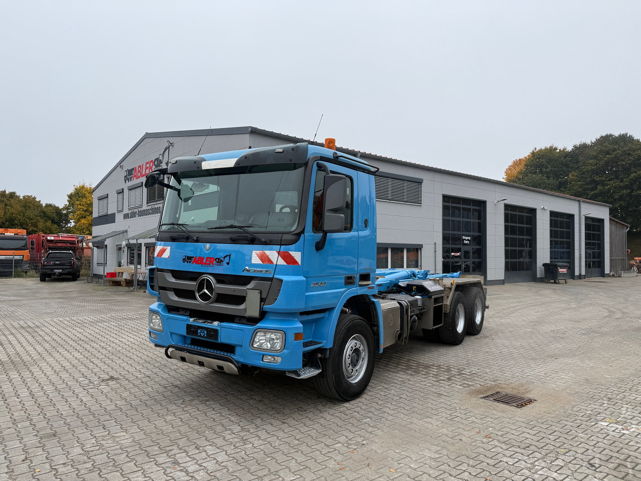 Mercedes-Benz 2646 Actros Abrollkipper Meiller AHK - Camion ampliroll: photos 2 Mercedes-Benz 2646 Actros Abrollkipper Meiller AHK - Camion ampliroll: photos 2