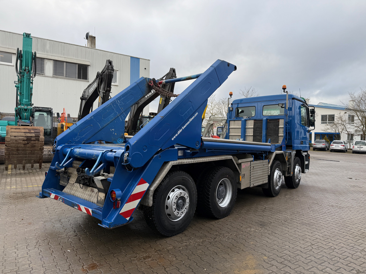Mercedes-Benz 3243 Actros MP1 4-Achs Absetzkipper - Camion multibenne: photos 4 Mercedes-Benz 3243 Actros MP1 4-Achs Absetzkipper - Camion multibenne: photos 4