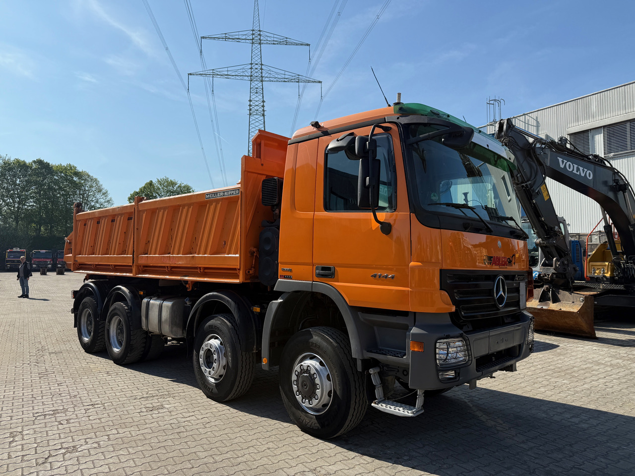 Mercedes-Benz 4144 Actros MP2 3-S.-Kipper Bordmatic Klima 8x6 - Camion benne: photos 3 Mercedes-Benz 4144 Actros MP2 3-S.-Kipper Bordmatic Klima 8x6 - Camion benne: photos 3