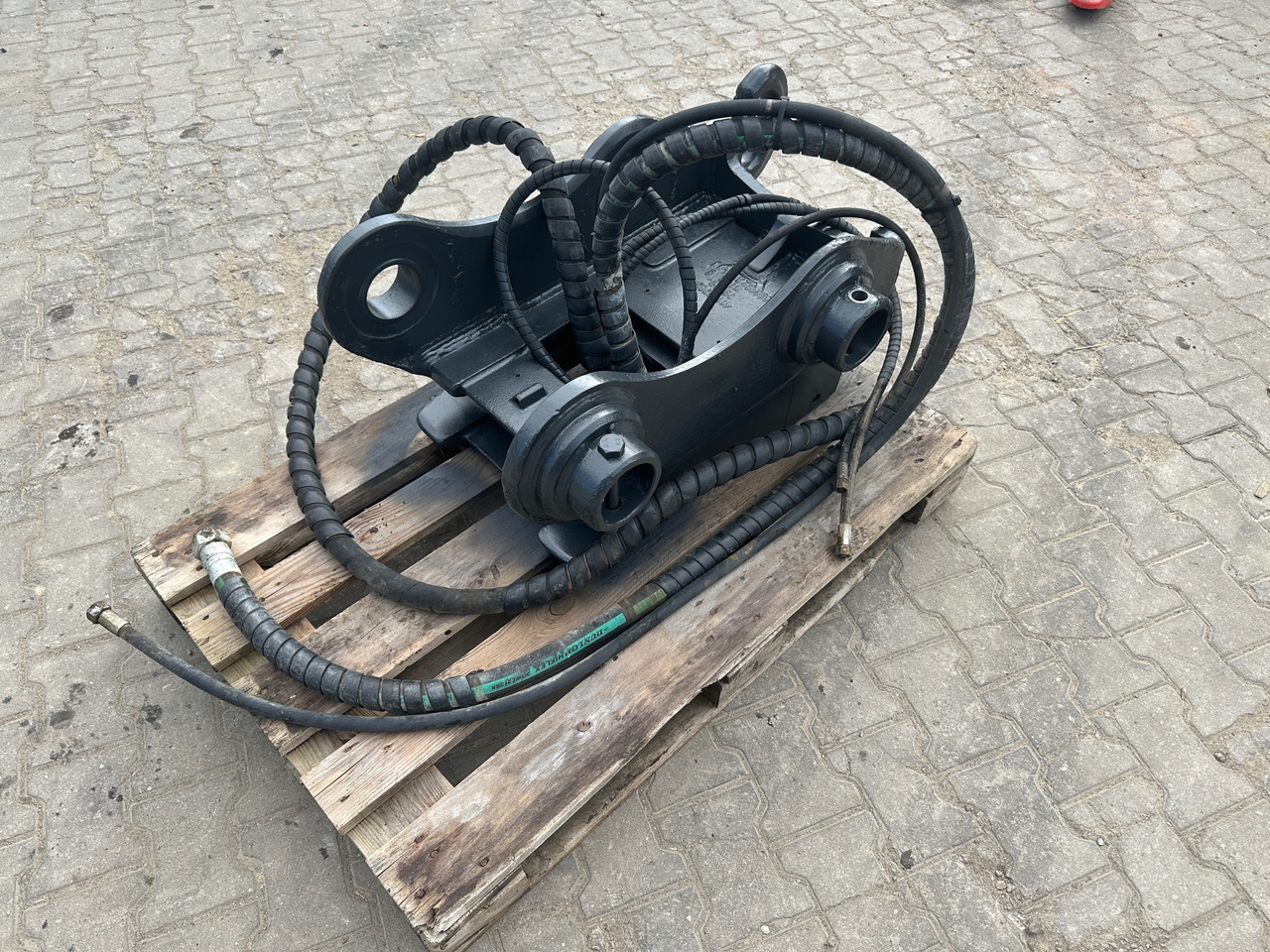 Oilquick OQ 65 vollhydraulischer Schnellwechsler - Attache rapide: photos 5 Oilquick OQ 65 vollhydraulischer Schnellwechsler - Attache rapide: photos 5