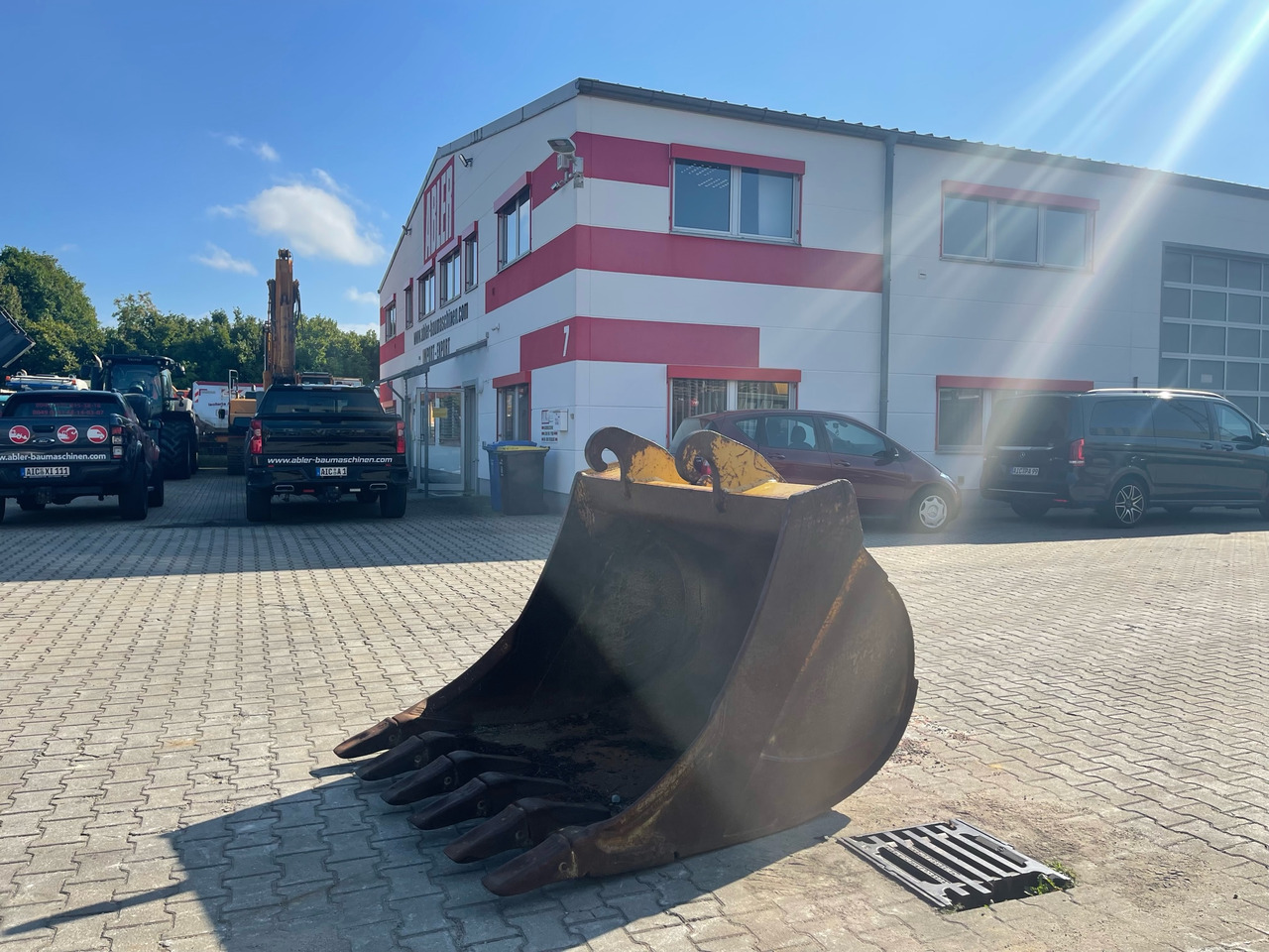 Tieflöffel 135cm - Godet pour pelle pour Engins de chantier: photos 2 Tieflöffel 135cm - Godet pour pelle pour Engins de chantier: photos 2