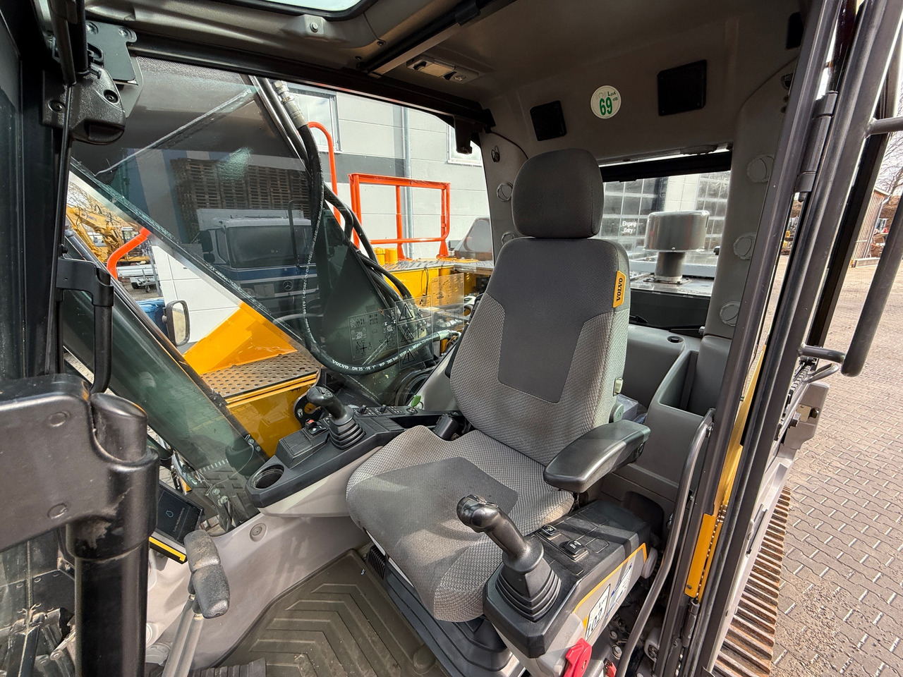 Pelle sur chenille Volvo EC220 EL Kettenbagger Klima 180 Grad LED TOP!: photos 20 Pelle sur chenille Volvo EC220 EL Kettenbagger Klima 180 Grad LED TOP!: photos 20