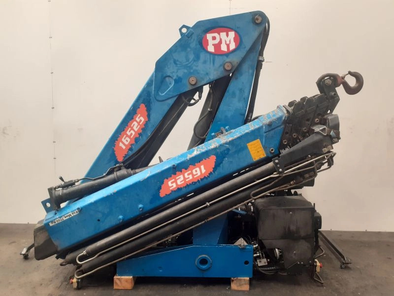 Grúa PM 16 - Grue auxiliaire pour Camion: photos 1 Grúa PM 16 - Grue auxiliaire pour Camion: photos 1