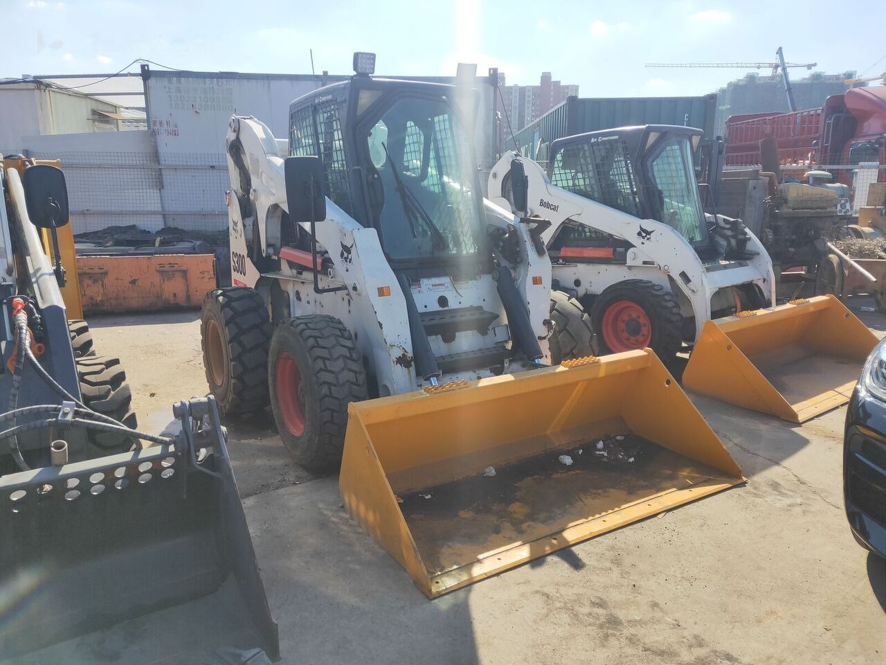 Bobcat S300 - Mini chargeuse: photos 2 Bobcat S300 - Mini chargeuse: photos 2