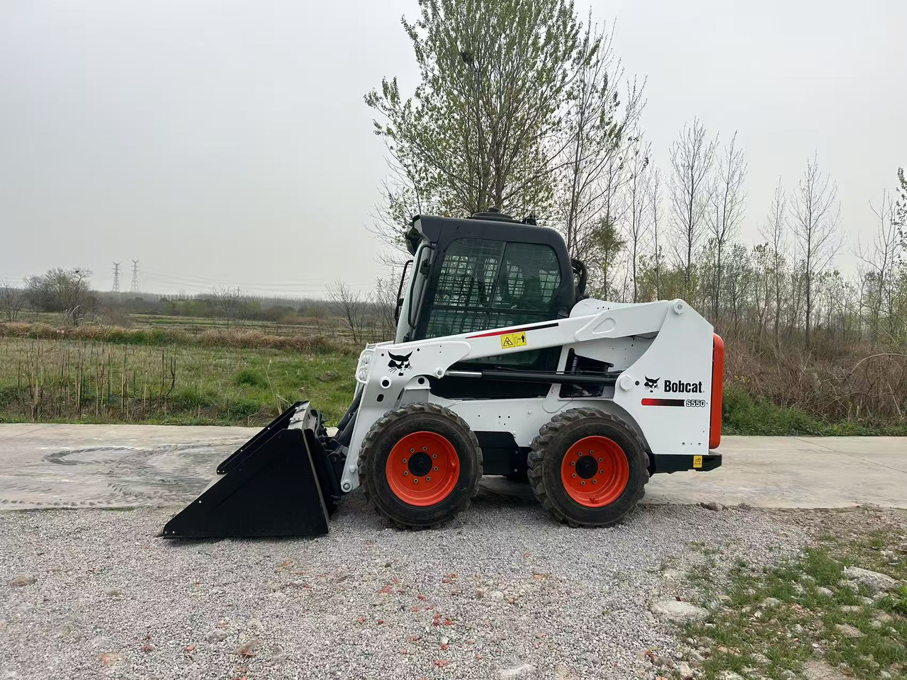 Bobcat S550 - Mini chargeuse: photos 2 Bobcat S550 - Mini chargeuse: photos 2