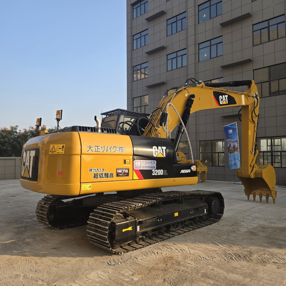 Pelle CATERPILLAR 320D: photos 6