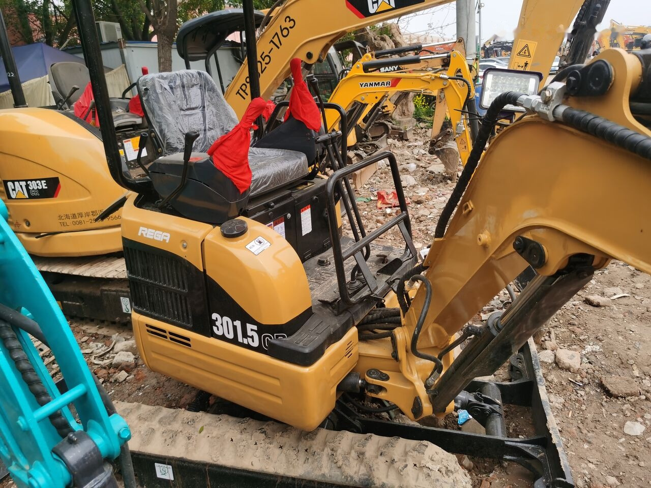 Mini pelle Caterpillar 301.5CR: photos 6