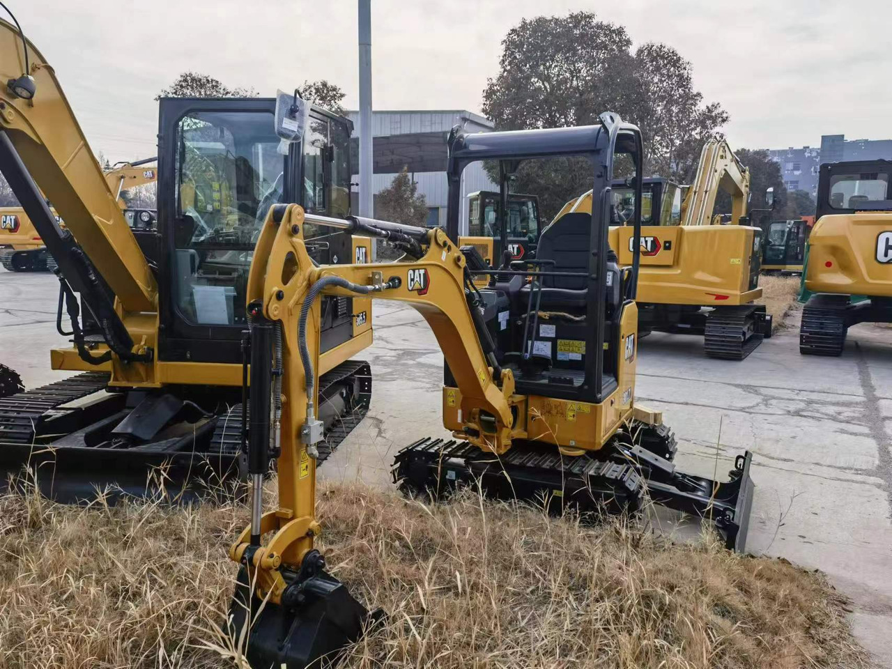 Caterpillar 301.7 - Pelle sur chenille: photos 2 Caterpillar 301.7 - Pelle sur chenille: photos 2