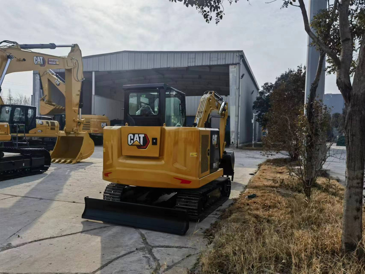 Caterpillar 305.5 - Pelle sur chenille: photos 5 Caterpillar 305.5 - Pelle sur chenille: photos 5