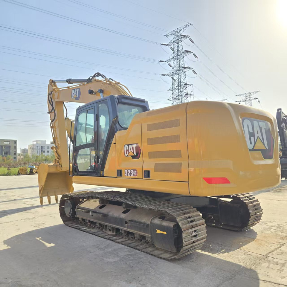 Caterpillar 323GC - Pelle sur chenille: photos 3 Caterpillar 323GC - Pelle sur chenille: photos 3