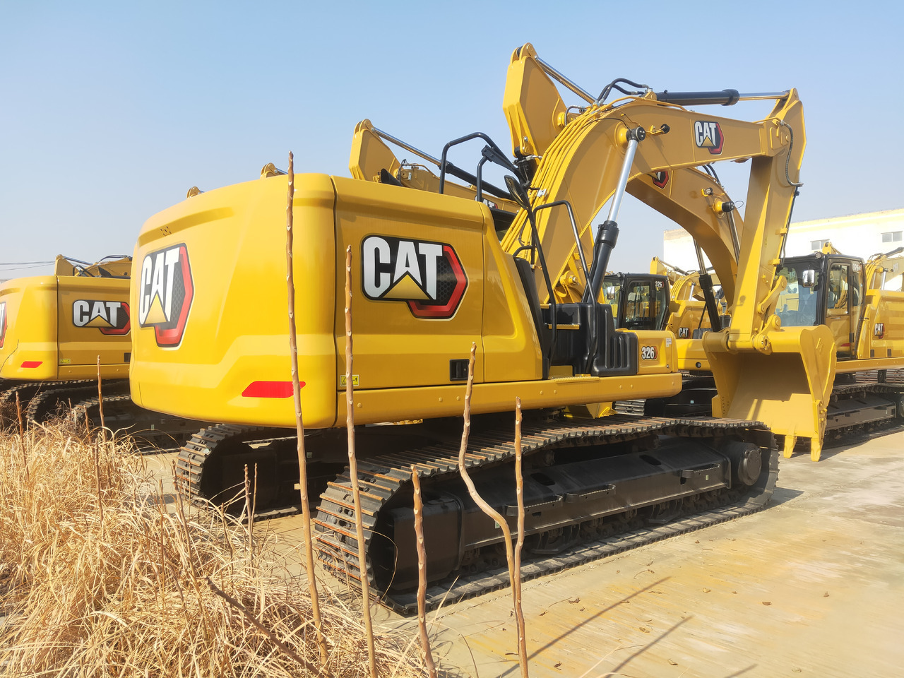 Pelle sur chenille neuf Caterpillar 326: photos 8
