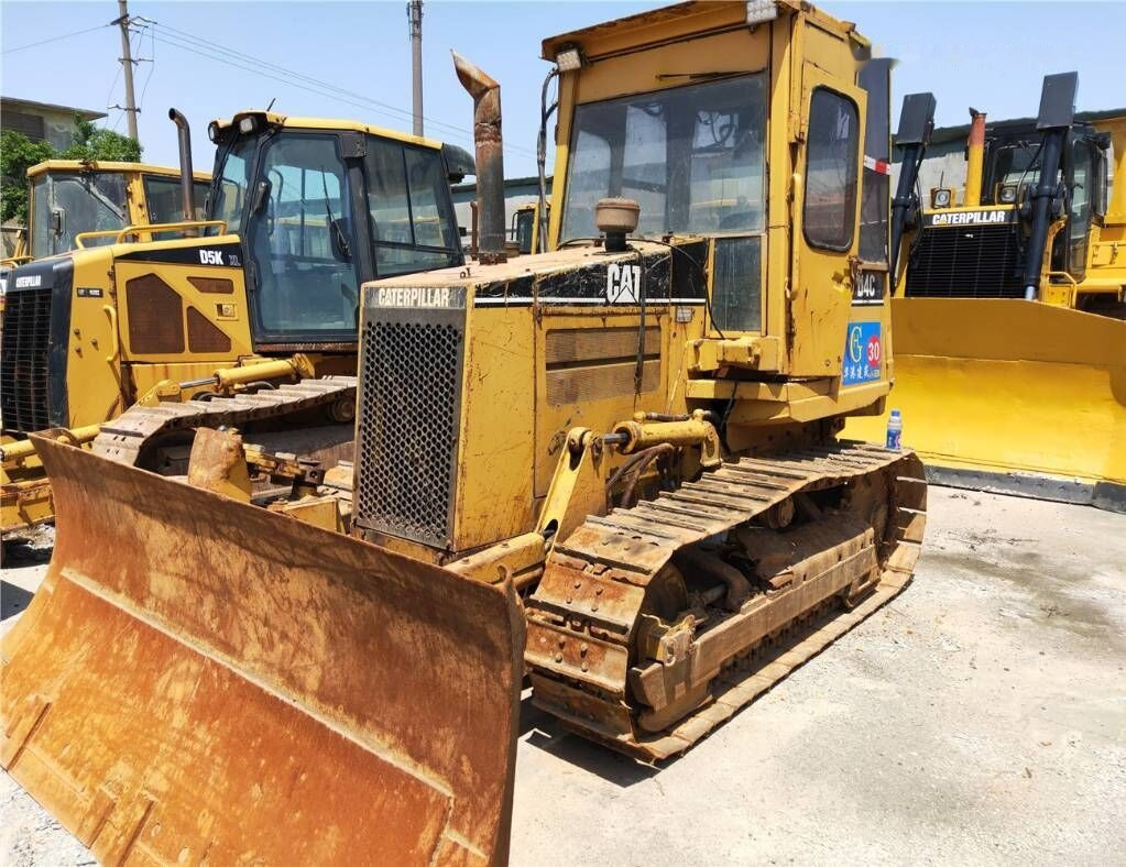 Caterpillar D 4 C - Bulldozer: photos 1 Caterpillar D 4 C - Bulldozer: photos 1