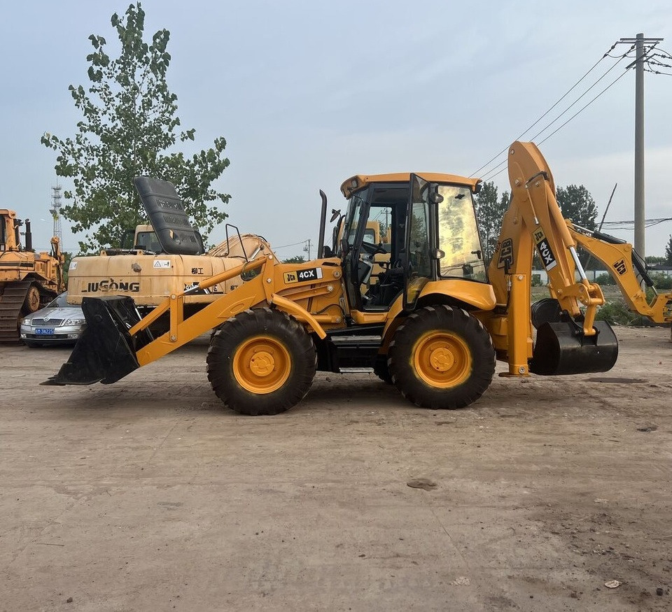 JCB 4CX - Tractopelle: photos 1 JCB 4CX - Tractopelle: photos 1