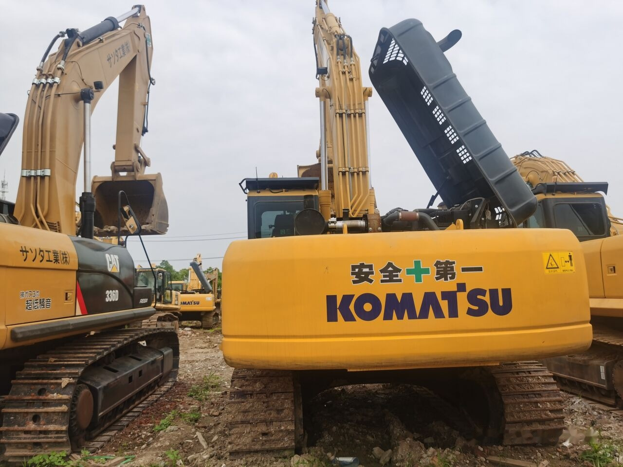 Komatsu PC350-7 - Pelle sur chenille: photos 4 Komatsu PC350-7 - Pelle sur chenille: photos 4