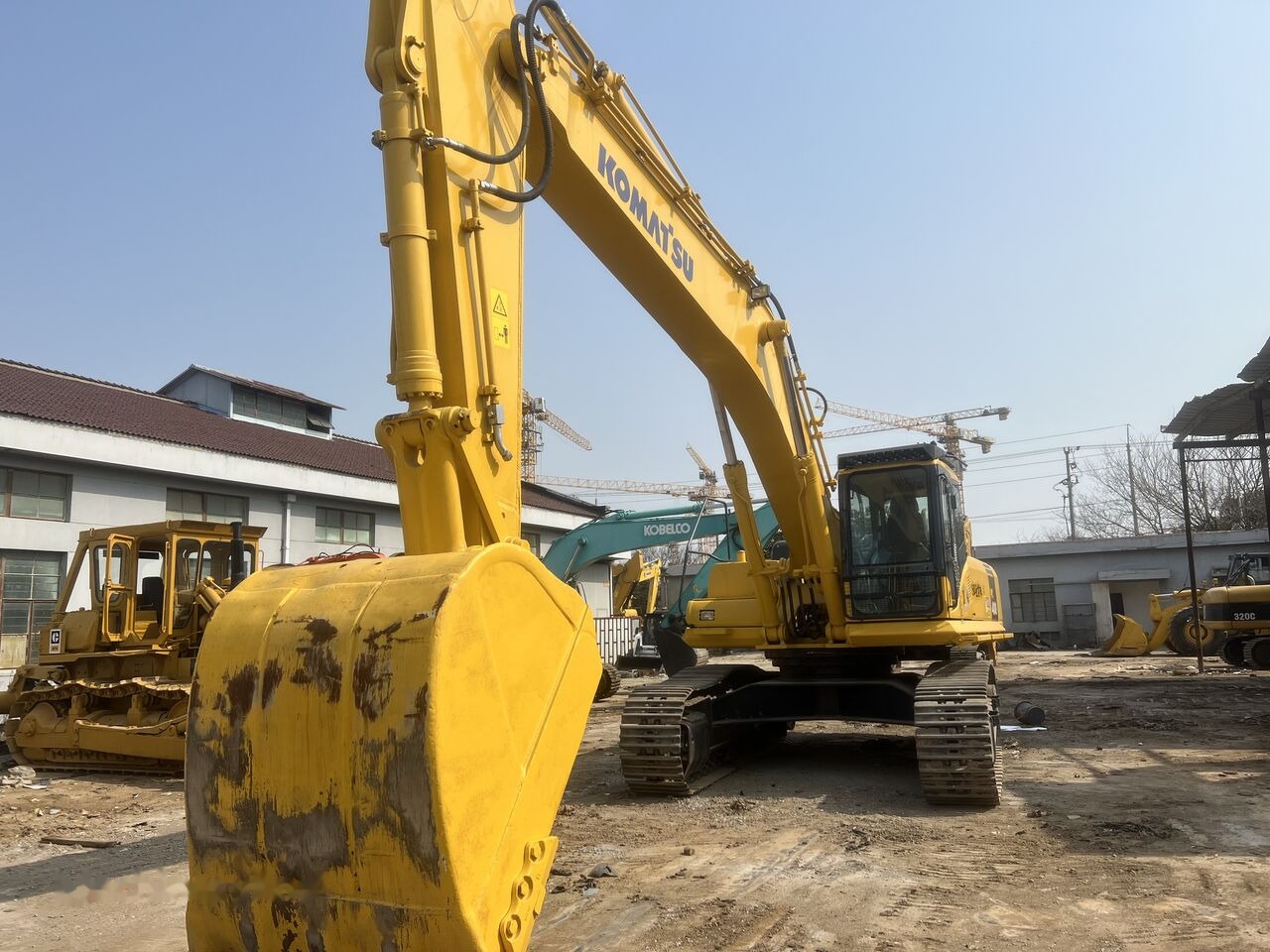 Komatsu PC400-7 - Pelle sur chenille: photos 3 Komatsu PC400-7 - Pelle sur chenille: photos 3