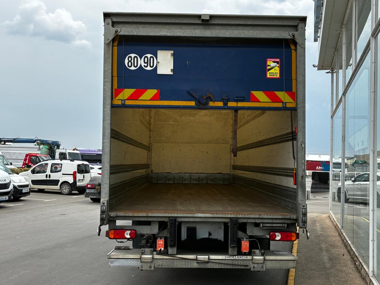 Caja cerrada IVECO Eurocargo ML 120 E22 - Camion fourgon: photos 5 Caja cerrada IVECO Eurocargo ML 120 E22 - Camion fourgon: photos 5