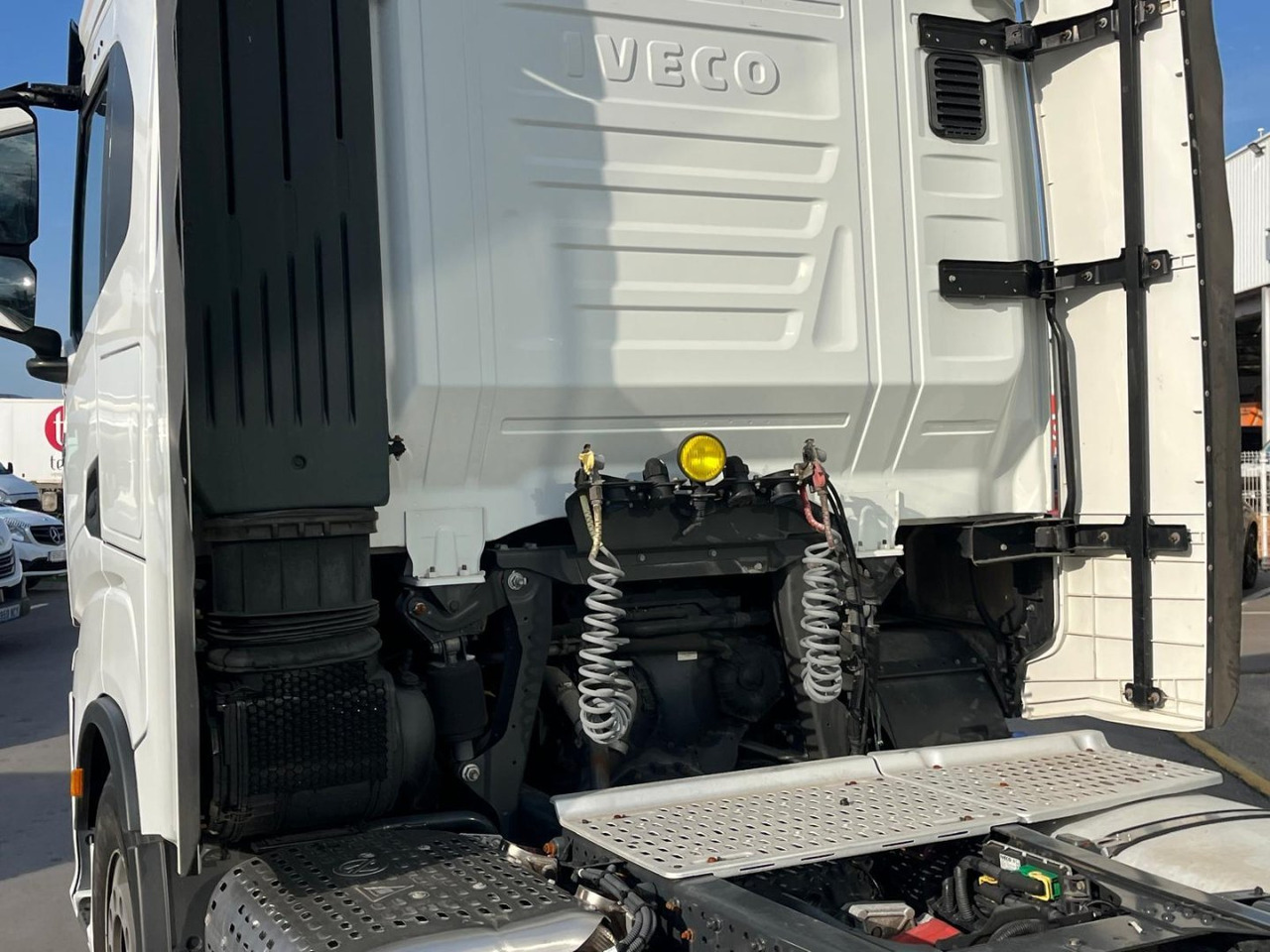 Cabeza Tractora IVECO 510 AUTOMATICO INTARDER - Tracteur routier: photos 5 Cabeza Tractora IVECO 510 AUTOMATICO INTARDER - Tracteur routier: photos 5