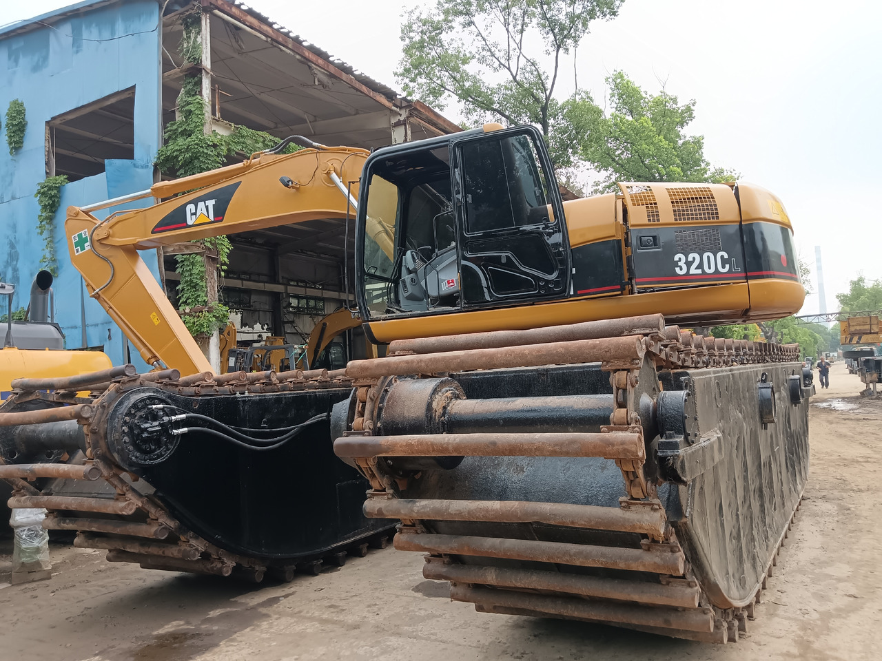 CATERPILLAR 320 BL 320 CL Customizable Dredger - Excavatrice amphibie: photos 3 CATERPILLAR 320 BL 320 CL Customizable Dredger - Excavatrice amphibie: photos 3