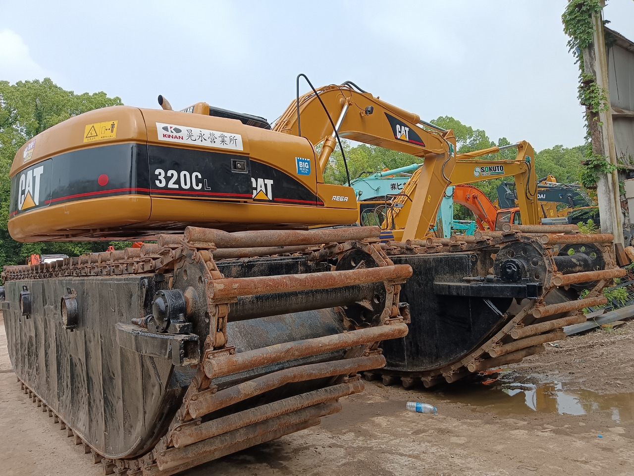 CATERPILLAR 320 BL 320 CL Customizable Dredger - Excavatrice amphibie: photos 1 CATERPILLAR 320 BL 320 CL Customizable Dredger - Excavatrice amphibie: photos 1