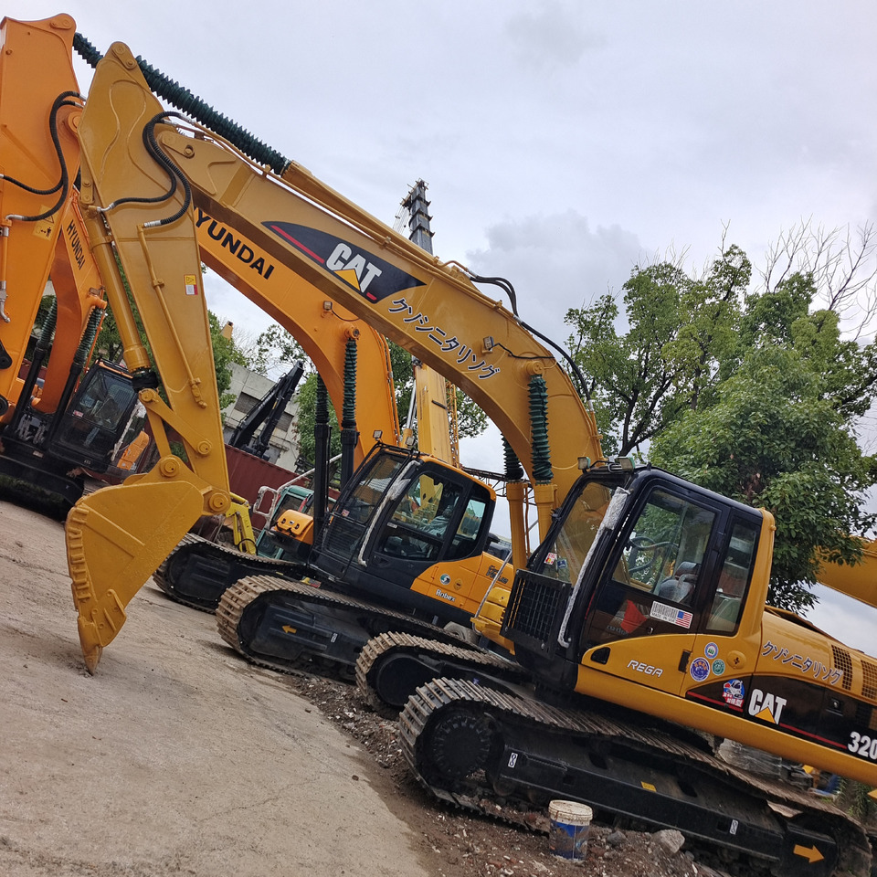 CATERPILLAR 320 CL CAT 320CL - Pelle sur chenille: photos 1 CATERPILLAR 320 CL CAT 320CL - Pelle sur chenille: photos 1