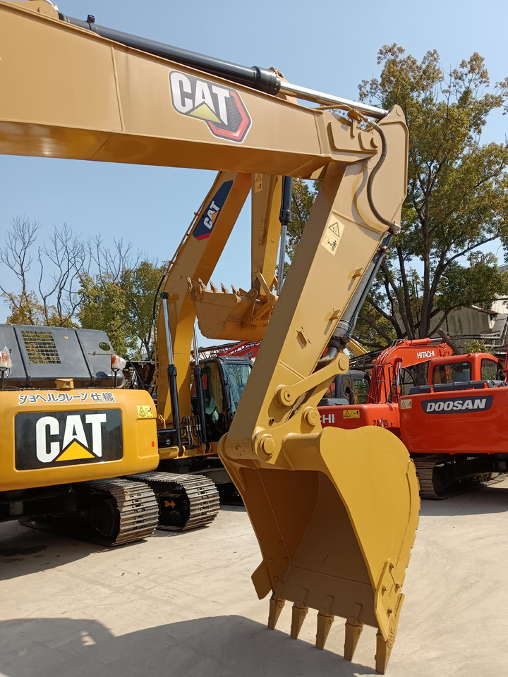 CATERPILLAR 320 GC CAT 320GC - Pelle sur chenille: photos 3 CATERPILLAR 320 GC CAT 320GC - Pelle sur chenille: photos 3
