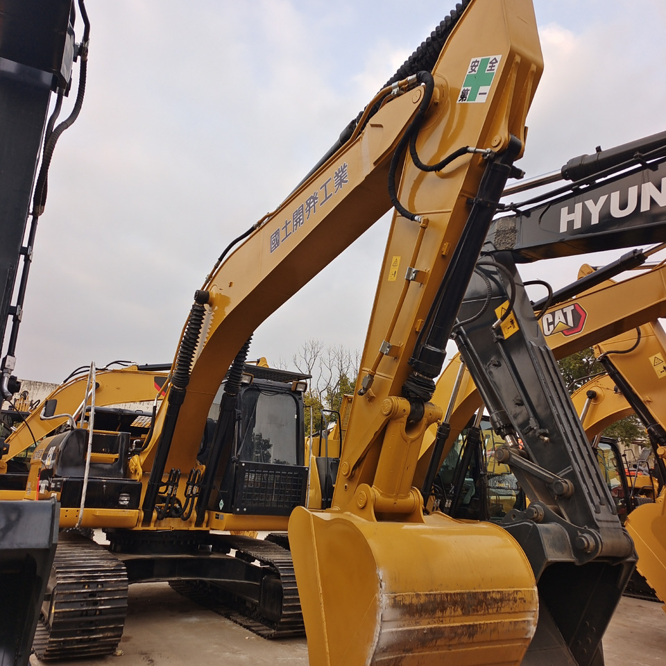 CATERPILLAR 320D CAT 320D2L - Pelle sur chenille: photos 4 CATERPILLAR 320D CAT 320D2L - Pelle sur chenille: photos 4