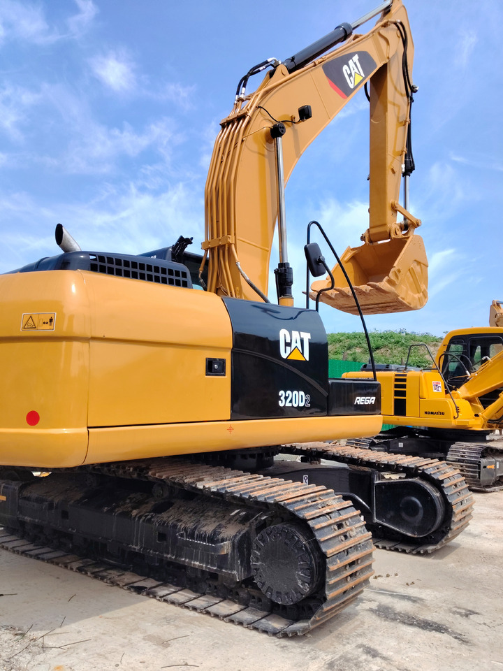 CATERPILLAR 320D2L CAT 320D 2 L WITH C7.1 ENGINE - Pelle sur chenille: photos 3 CATERPILLAR 320D2L CAT 320D 2 L WITH C7.1 ENGINE - Pelle sur chenille: photos 3
