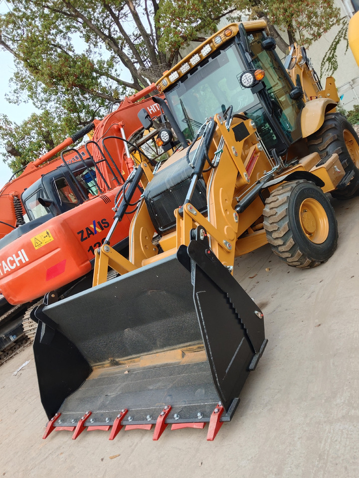 CATERPILLAR 420F CAT - Tractopelle: photos 4 CATERPILLAR 420F CAT - Tractopelle: photos 4