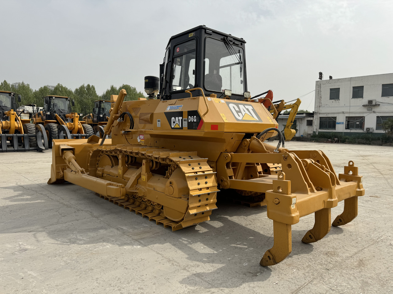 CATERPILLAR D6G CAT D6R D7G - Bulldozer: photos 1 CATERPILLAR D6G CAT D6R D7G - Bulldozer: photos 1
