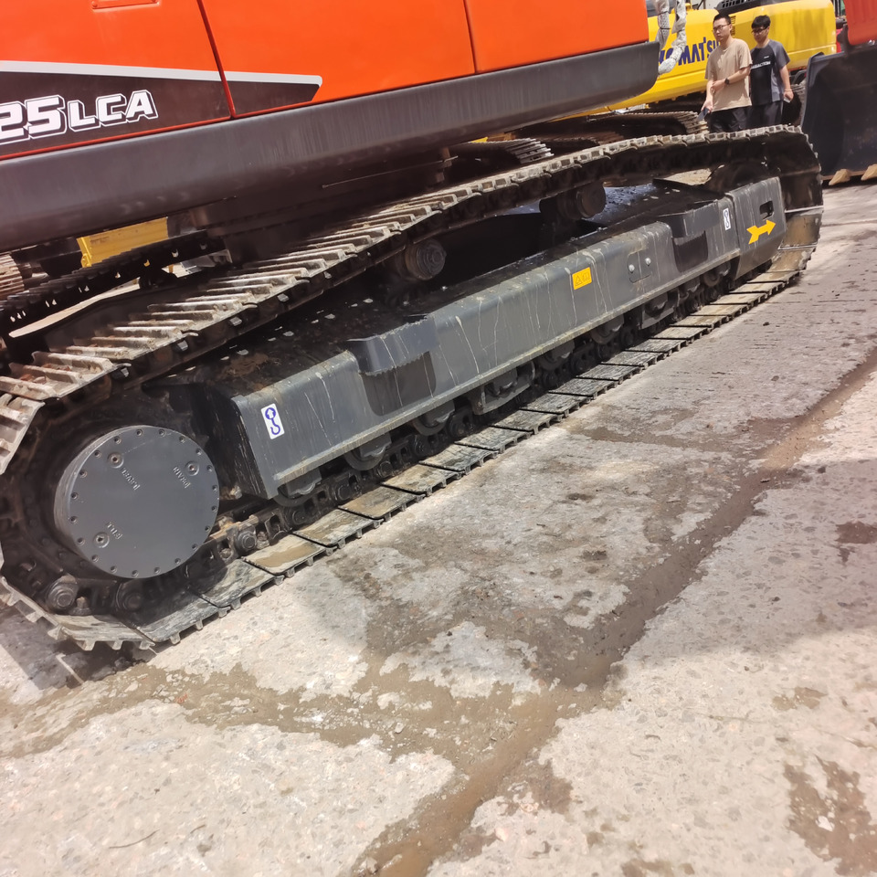 DOOSAN DX225 LCA - Pelle sur chenille: photos 2 DOOSAN DX225 LCA - Pelle sur chenille: photos 2