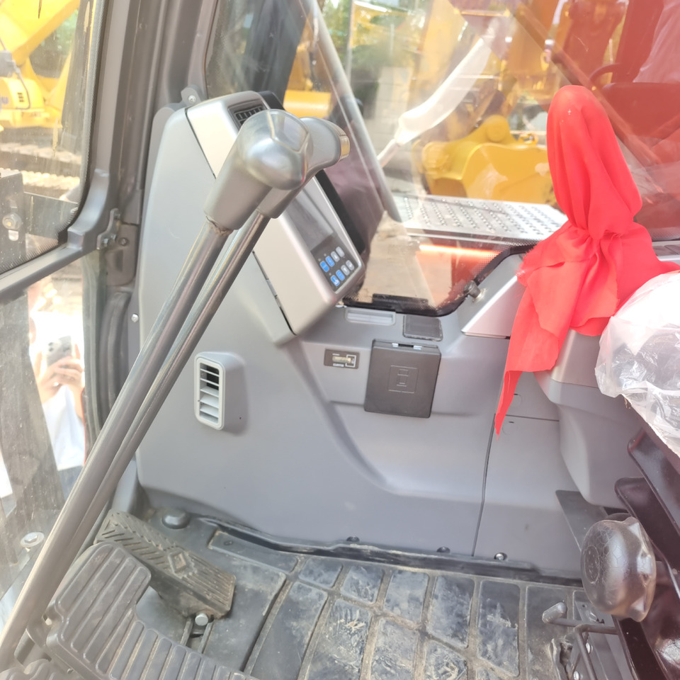 DOOSAN DX225 LCA - Pelle sur chenille: photos 2 DOOSAN DX225 LCA - Pelle sur chenille: photos 2