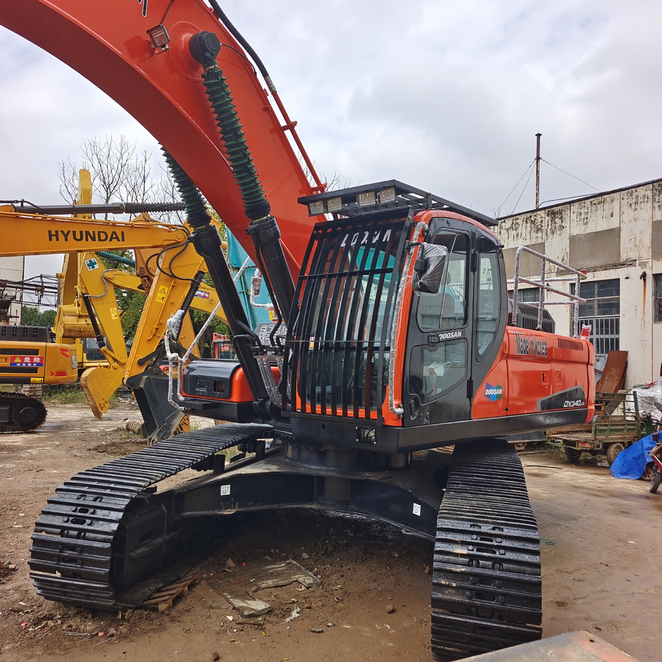 Doosan DX 340 LC DOOSAN DX340 LCA - Pelle sur chenille: photos 3 Doosan DX 340 LC DOOSAN DX340 LCA - Pelle sur chenille: photos 3