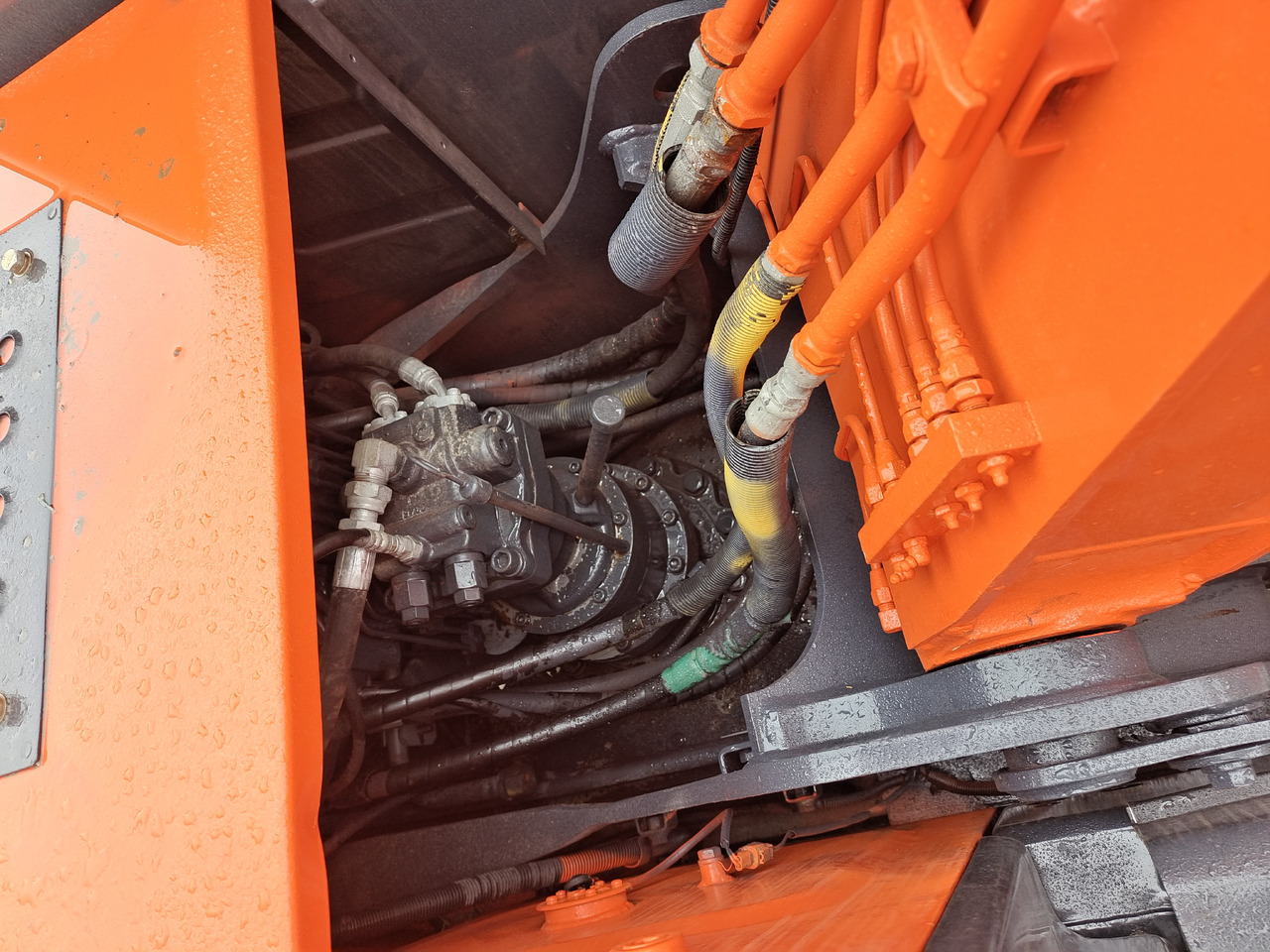 HITACHI ZX 120 Hitachi ZAXIS 120 - Pelle sur chenille: photos 5 HITACHI ZX 120 Hitachi ZAXIS 120 - Pelle sur chenille: photos 5