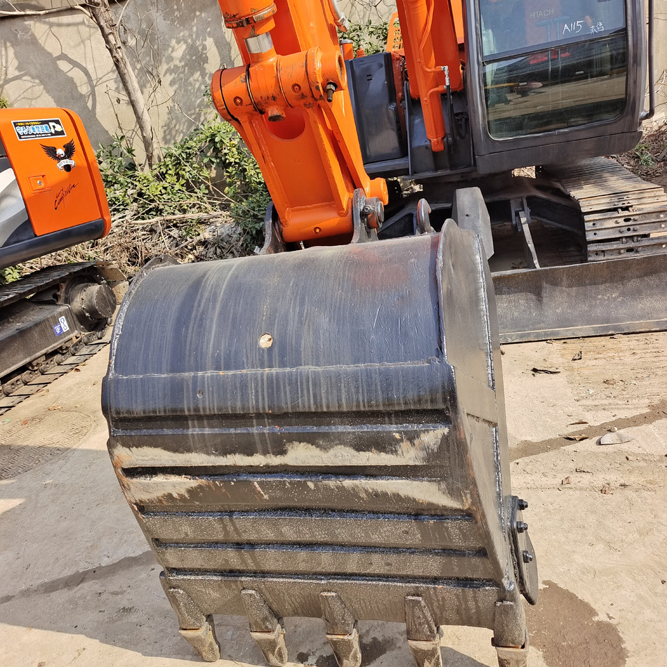 HITACHI ZX70 ZAXIS 70 - Mini pelle: photos 2 HITACHI ZX70 ZAXIS 70 - Mini pelle: photos 2