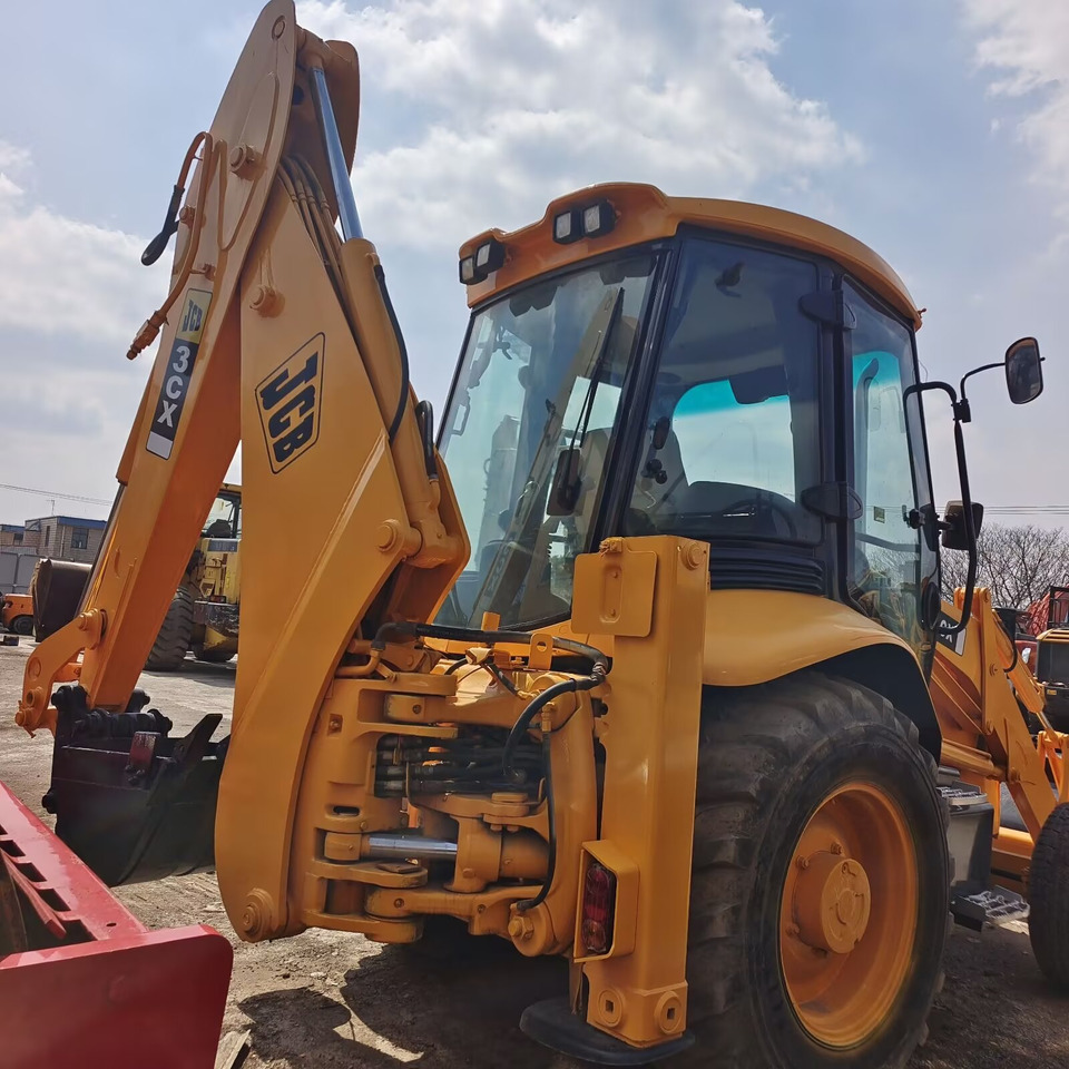 JCB 3CX ORIGINAL MADE IN UK - Tractopelle: photos 2 JCB 3CX ORIGINAL MADE IN UK - Tractopelle: photos 2
