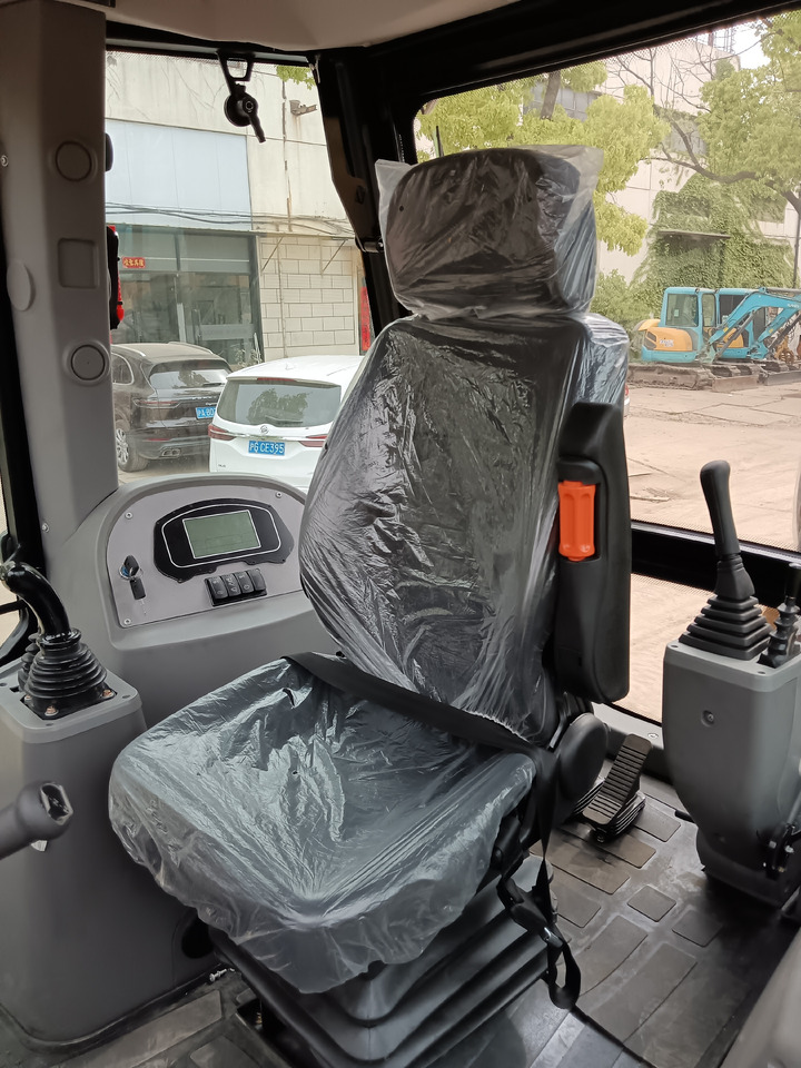 JCB 4CX 4*4 DRIVE BRAND NEW - Tractopelle: photos 5 JCB 4CX 4*4 DRIVE BRAND NEW - Tractopelle: photos 5