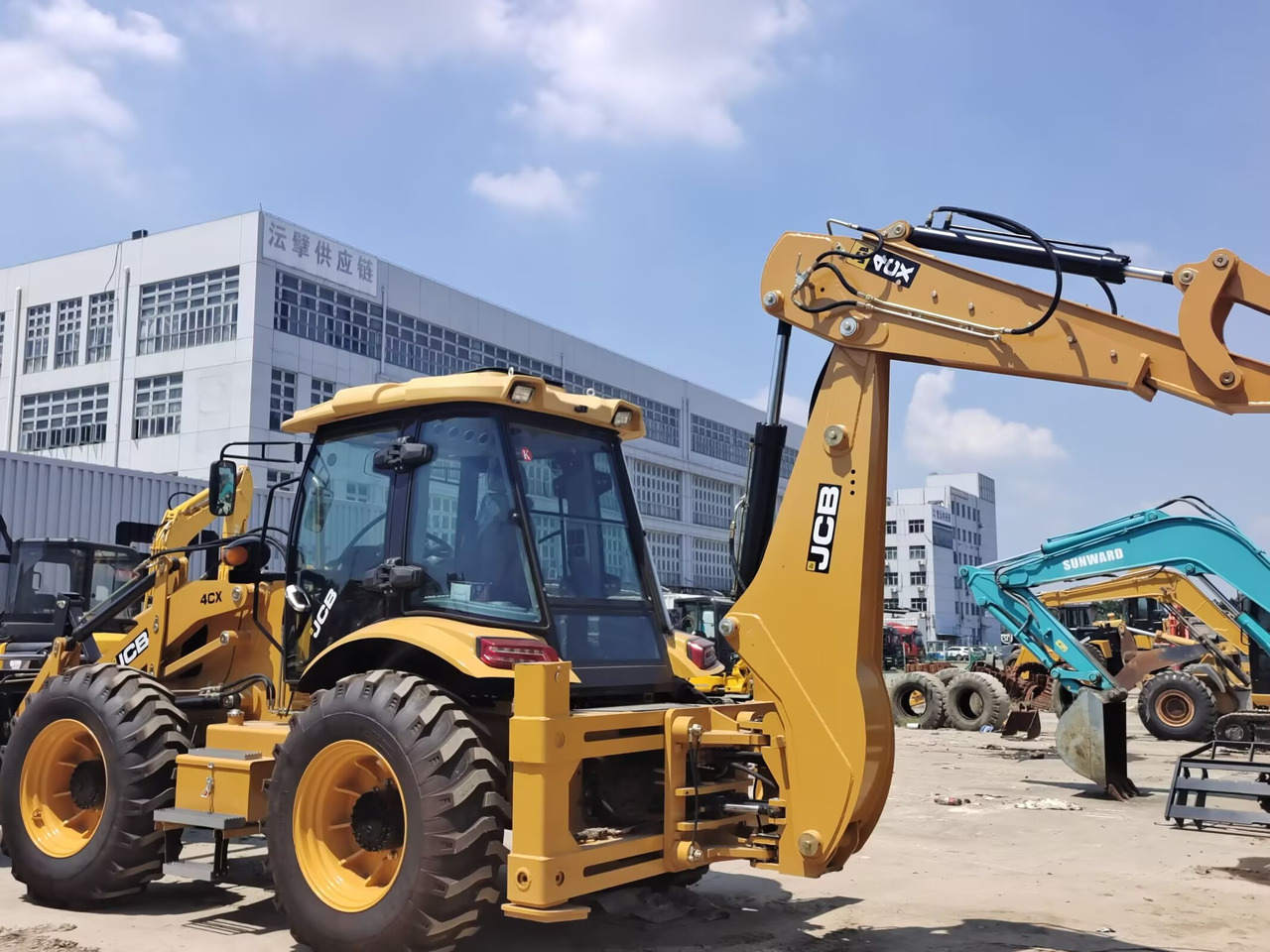 JCB 4CX BRAND NEW - Tractopelle: photos 1 JCB 4CX BRAND NEW - Tractopelle: photos 1