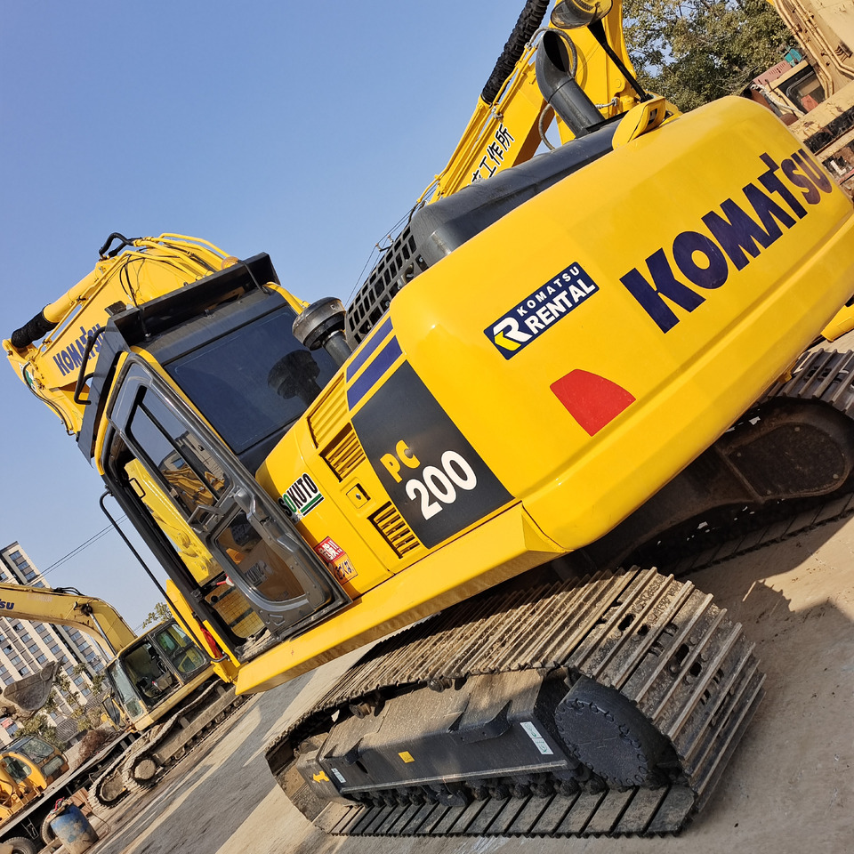 KOMATSU PC 200-8 PC200-8 PC220-8 PC210LC-8 - Pelle sur chenille: photos 4 KOMATSU PC 200-8 PC200-8 PC220-8 PC210LC-8 - Pelle sur chenille: photos 4