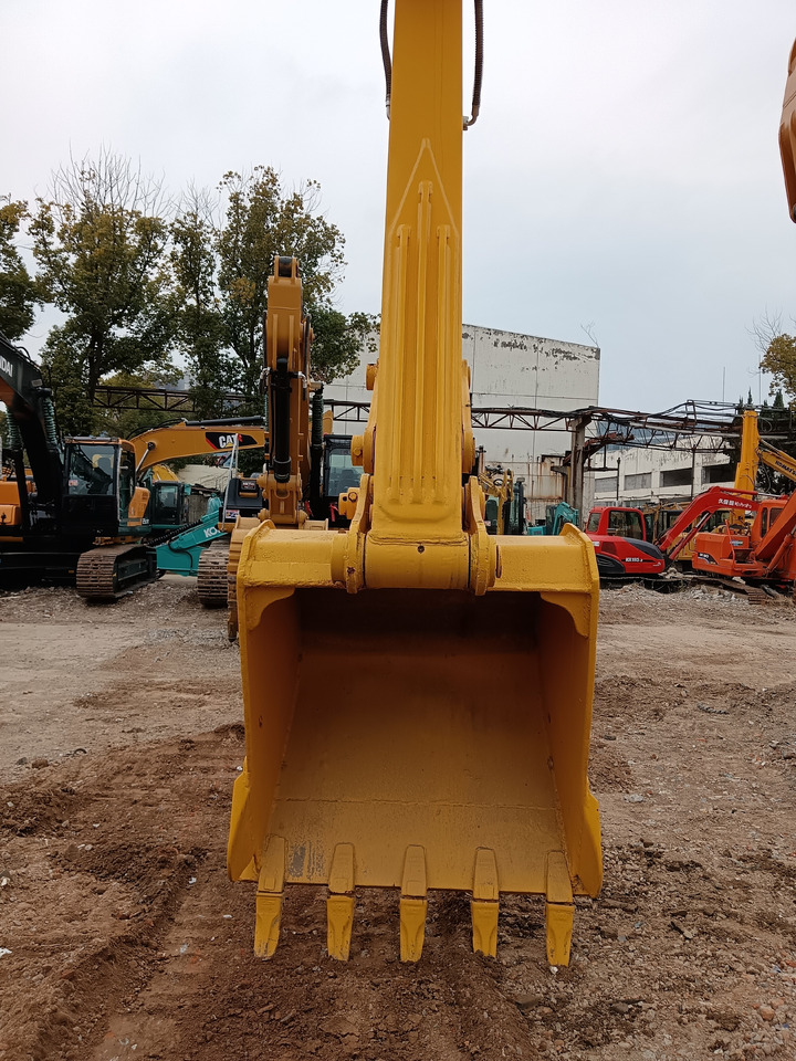 Pelle sur chenille KOMATSU PC200-8: photos 8