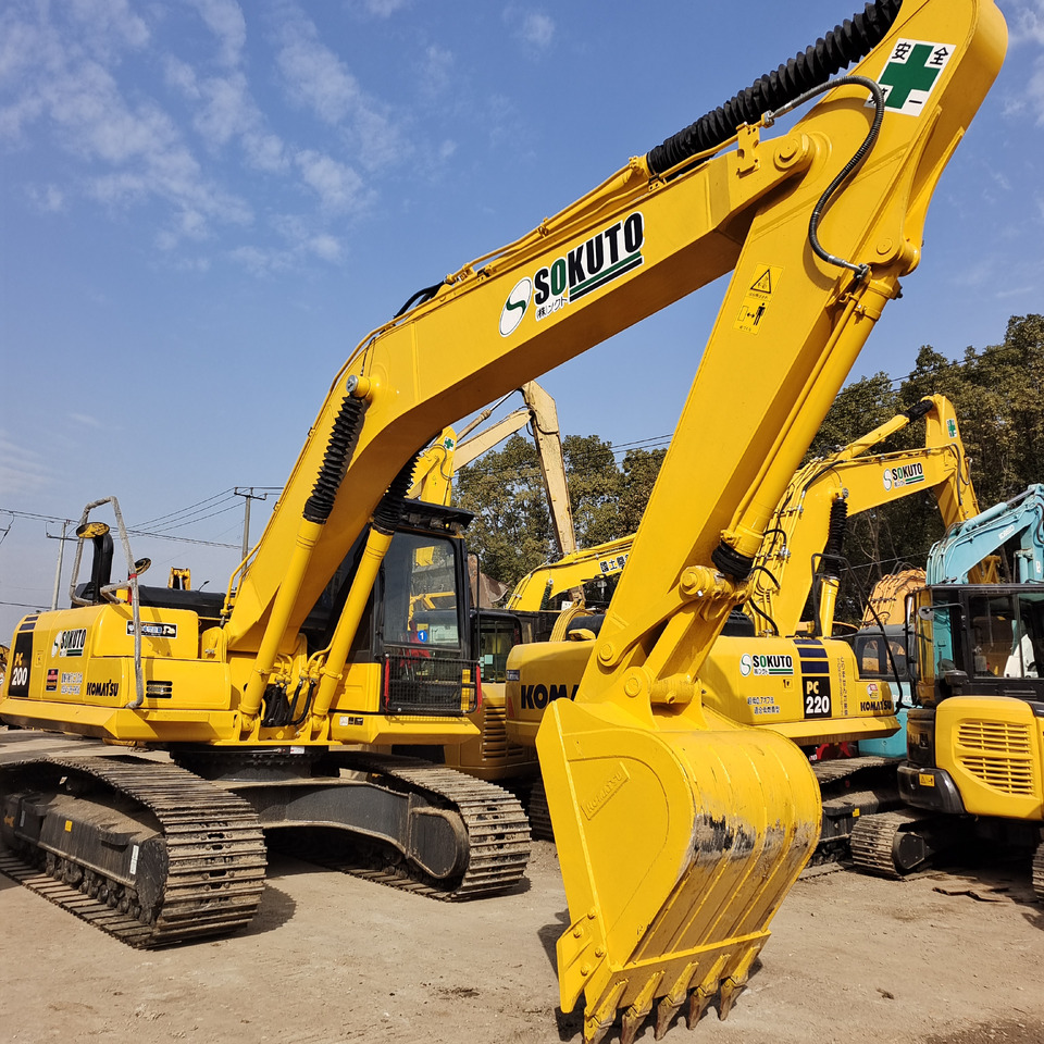 KOMATSU PC200-8 - Pelle sur chenille: photos 2 KOMATSU PC200-8 - Pelle sur chenille: photos 2