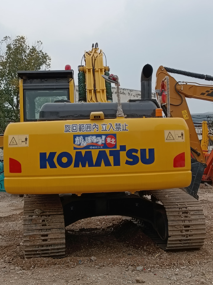 KOMATSU PC200-8 N1 - Pelle sur chenille: photos 3 KOMATSU PC200-8 N1 - Pelle sur chenille: photos 3