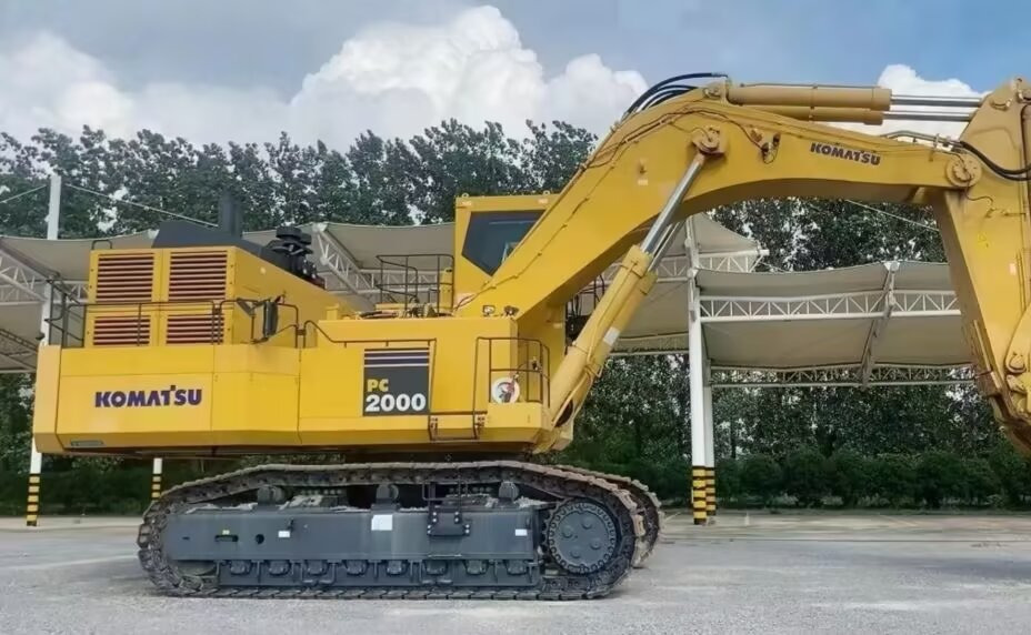 KOMATSU PC2000 PC 2000 200 TON MINING EXCAVATOR - Pelle sur chenille: photos 1 KOMATSU PC2000 PC 2000 200 TON MINING EXCAVATOR - Pelle sur chenille: photos 1