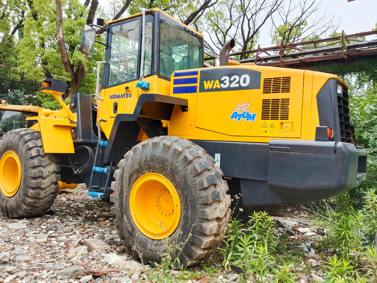 KOMATSU WA320-5 WA 320 - 5 - Chargeuse sur pneus: photos 5 KOMATSU WA320-5 WA 320 - 5 - Chargeuse sur pneus: photos 5