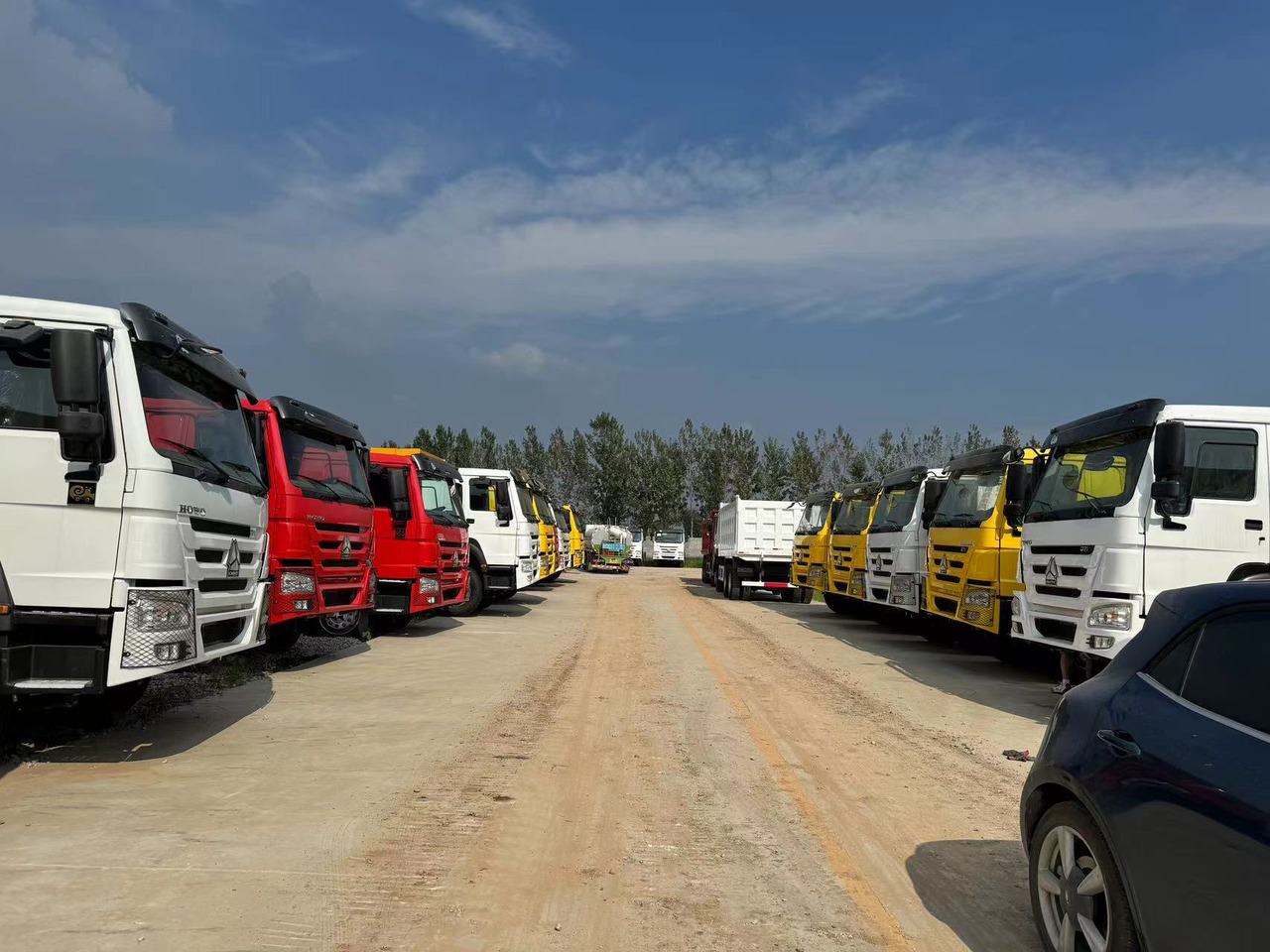 SINOTRUK HOWO 6*4 8*4 DUMP TRUCK 371 420 375 380 HP - Camion benne: photos 4 SINOTRUK HOWO 6*4 8*4 DUMP TRUCK 371 420 375 380 HP - Camion benne: photos 4