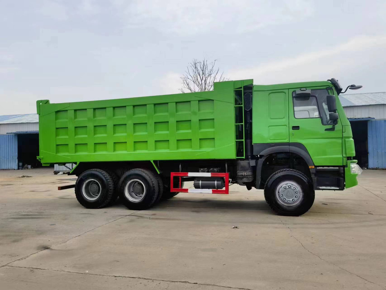 SINOTRUK HOWO - Camion benne: photos 2 SINOTRUK HOWO - Camion benne: photos 2