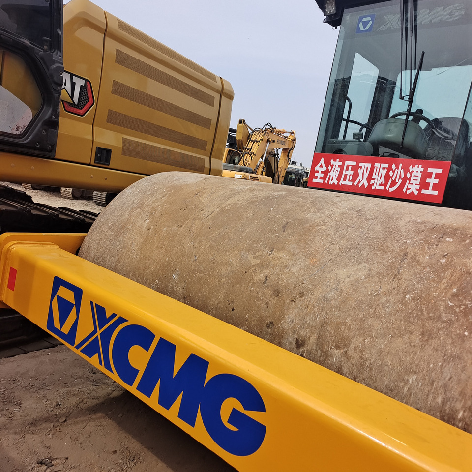 XCMG XS 143J XS163J  XS183J XS203J XS 223J XS 263J - Rouleau compresseur: photos 3 XCMG XS 143J XS163J  XS183J XS203J XS 223J XS 263J - Rouleau compresseur: photos 3