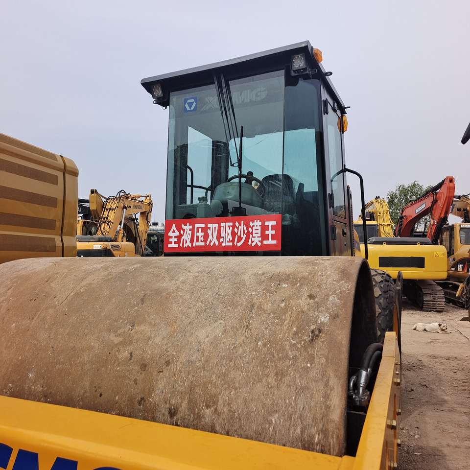 XCMG XS 143J XS163J  XS183J XS203J XS 223J XS 263J - Rouleau compresseur: photos 2 XCMG XS 143J XS163J  XS183J XS203J XS 223J XS 263J - Rouleau compresseur: photos 2